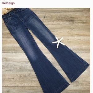 GOLDSIGN wide flare Grace Jeans 25 (never worn)